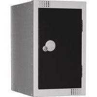 Black Door Quarto Locker