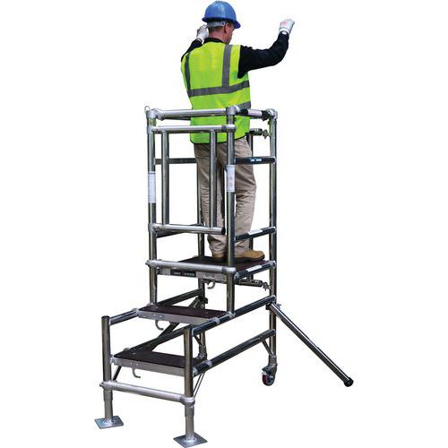 Industrial Podium Steps - 3-5 Treads - 1-1.5m High - Aluminium